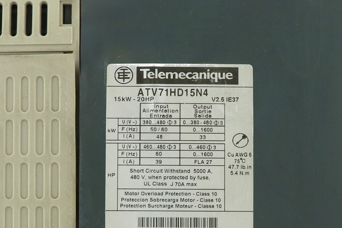 Schneider Electric Altivar 71 ATV71HD15N4 High-Performance Variable Frequency Drive for Industrial Motor Control and Automation