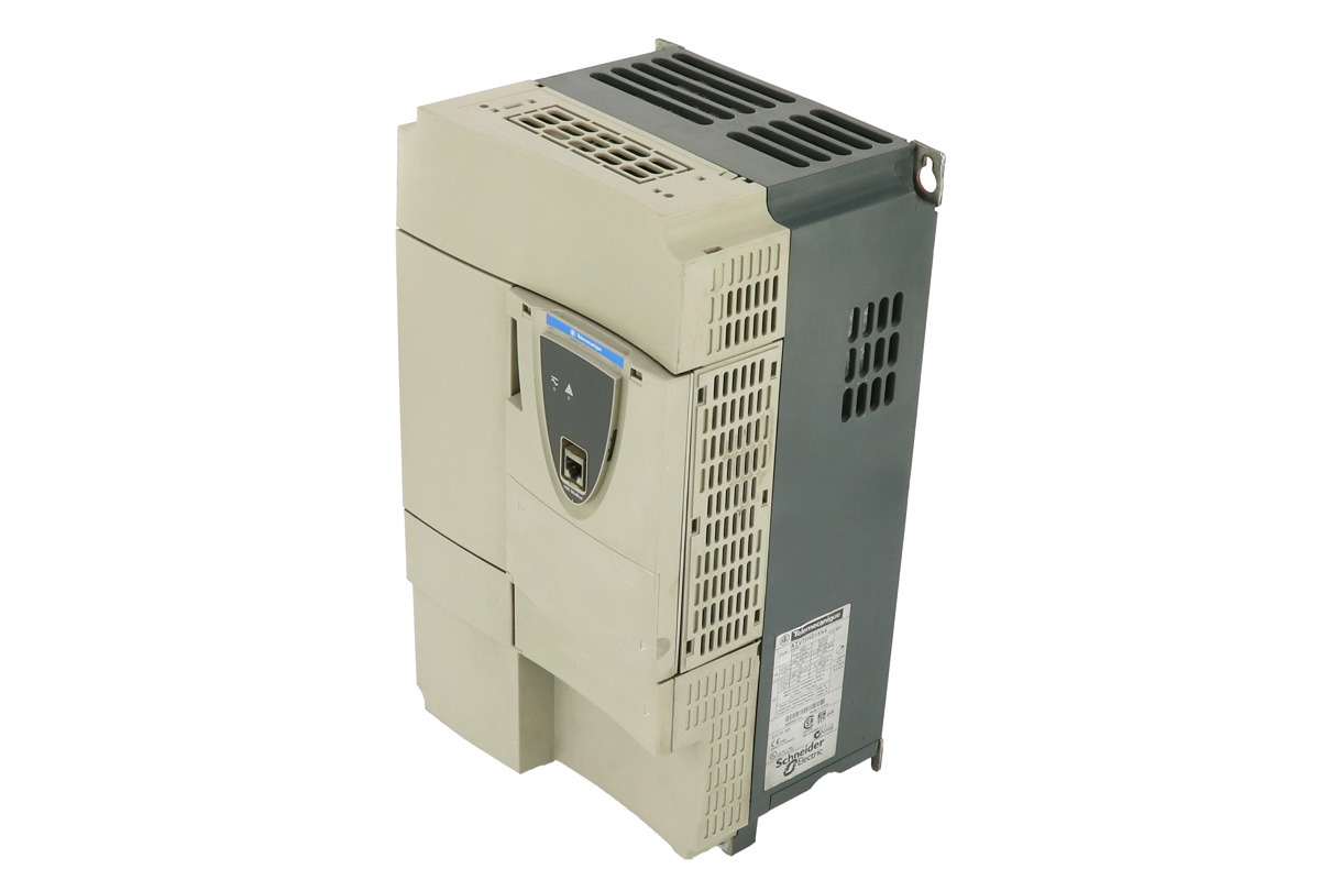 Schneider Electric Altivar 71 ATV71HD15N4 High-Performance Variable Frequency Drive for Industrial Motor Control and Automation