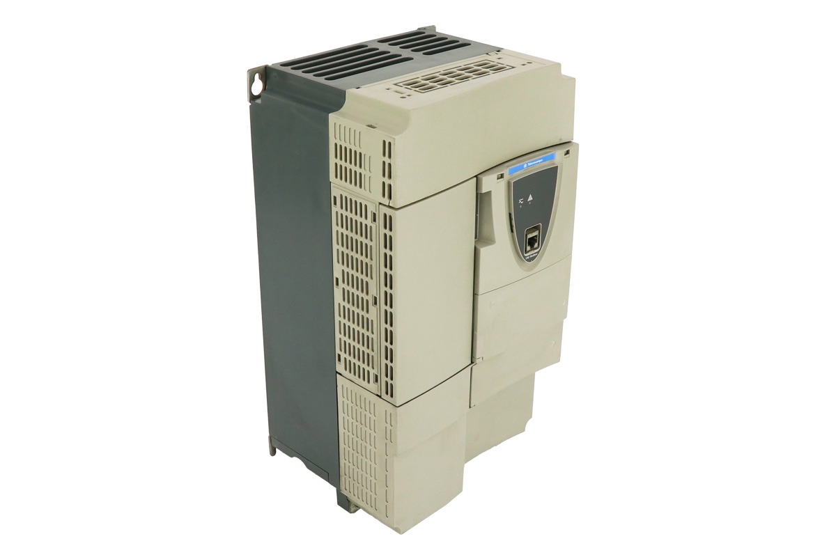 Schneider Electric Altivar 71 ATV71HD15N4 High-Performance Variable Frequency Drive for Industrial Motor Control and Automation