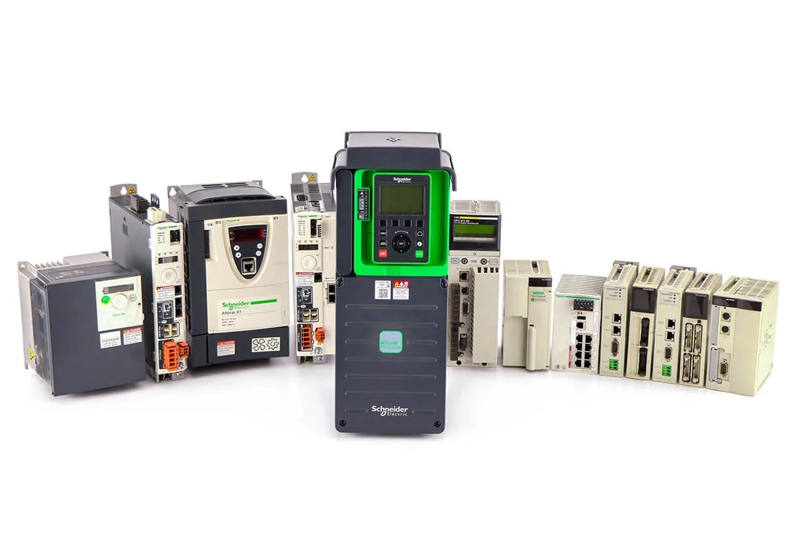 Schneider Electric MAX-4/11/03/128/08/1/1/00 | ELAU PACDRIVE MAX-4 Servo Controller Multi-Axis Motion Control System