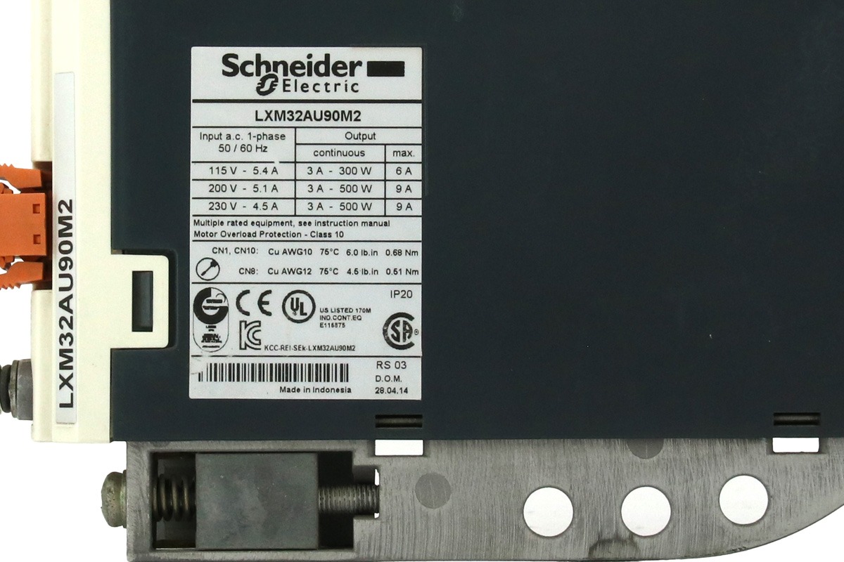 Schneider Electric LXM32AU90M2 | Lexium 32 Servo Drive Single Phase 115/230VAC 0.3–0.5kW Motion Control Unit